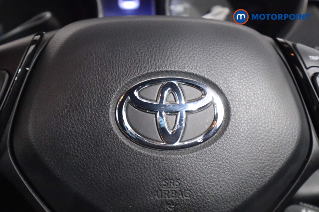 Used Toyota C-HR 2023 for sale - 76628331: Photo 17