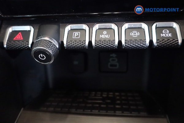 Used Volkswagen Amarok 2023 for sale - 76155805: Photo 24