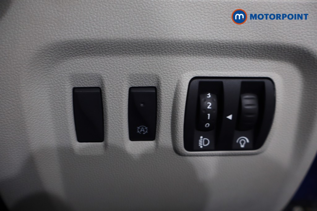 Used Renault Captur 2019 for sale - 76641390: Photo 17