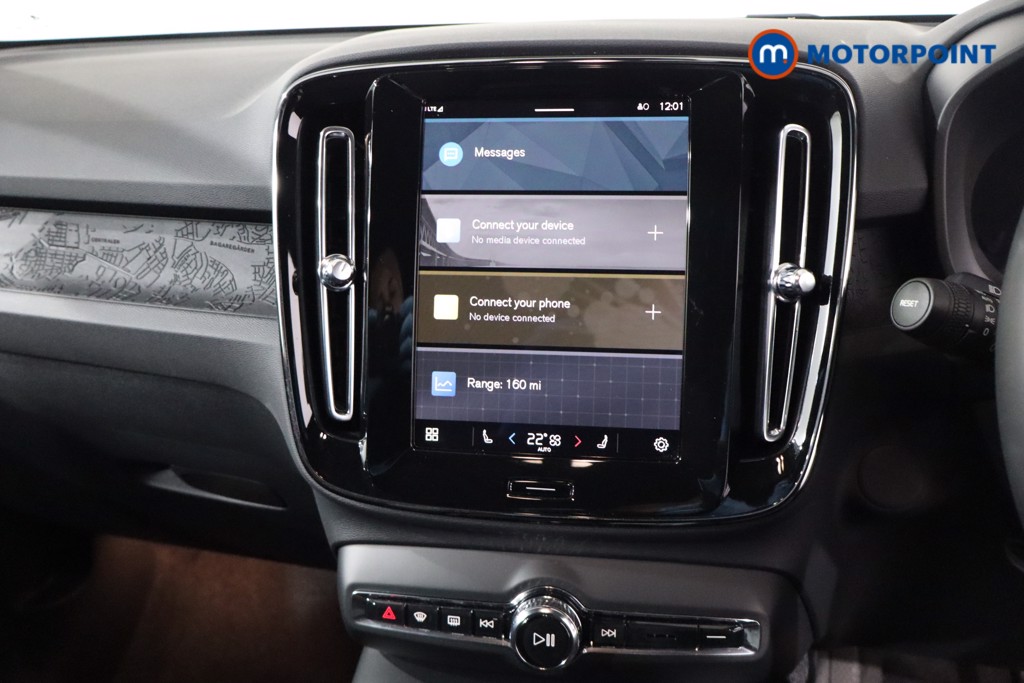 Used Volvo XC40 2024 for sale - 76449951: Photo 25