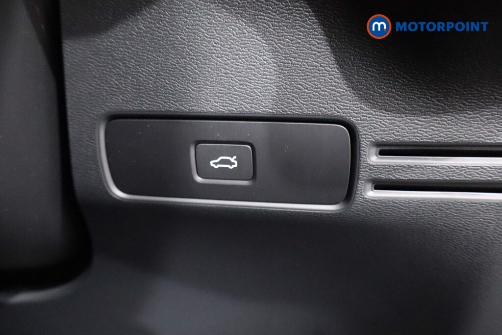 Used Volvo XC40 2024 for sale - 76449951: Photo 27