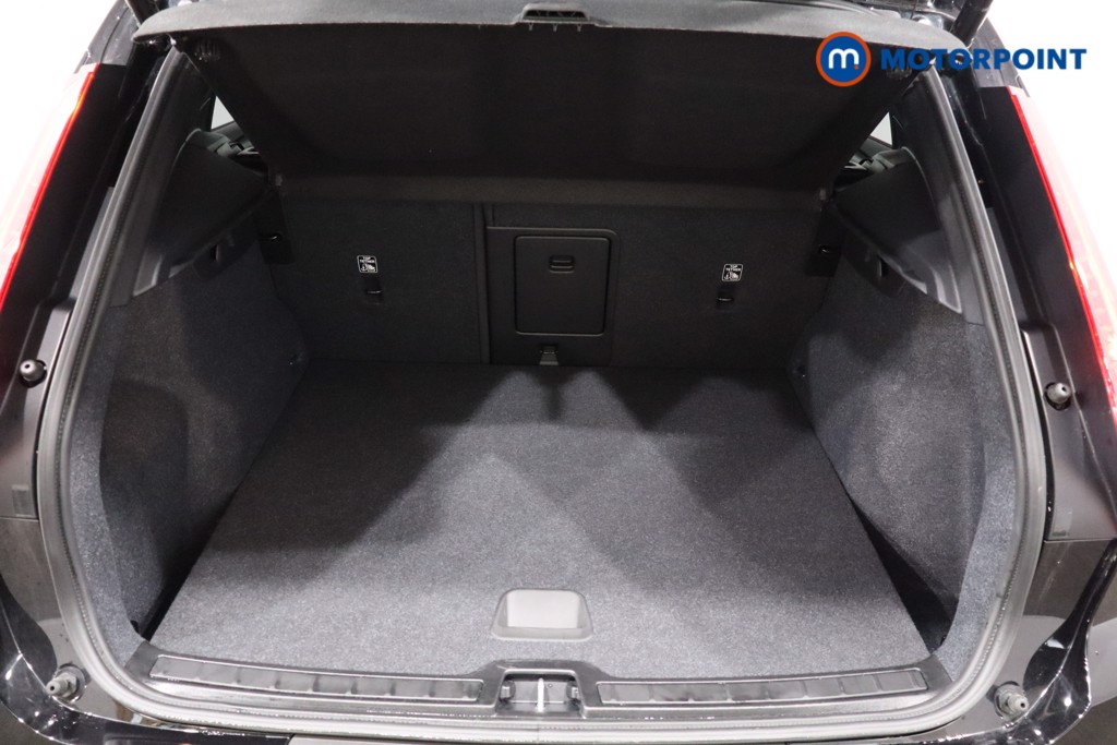 Used Volvo XC40 2024 for sale - 76449951: Photo 47