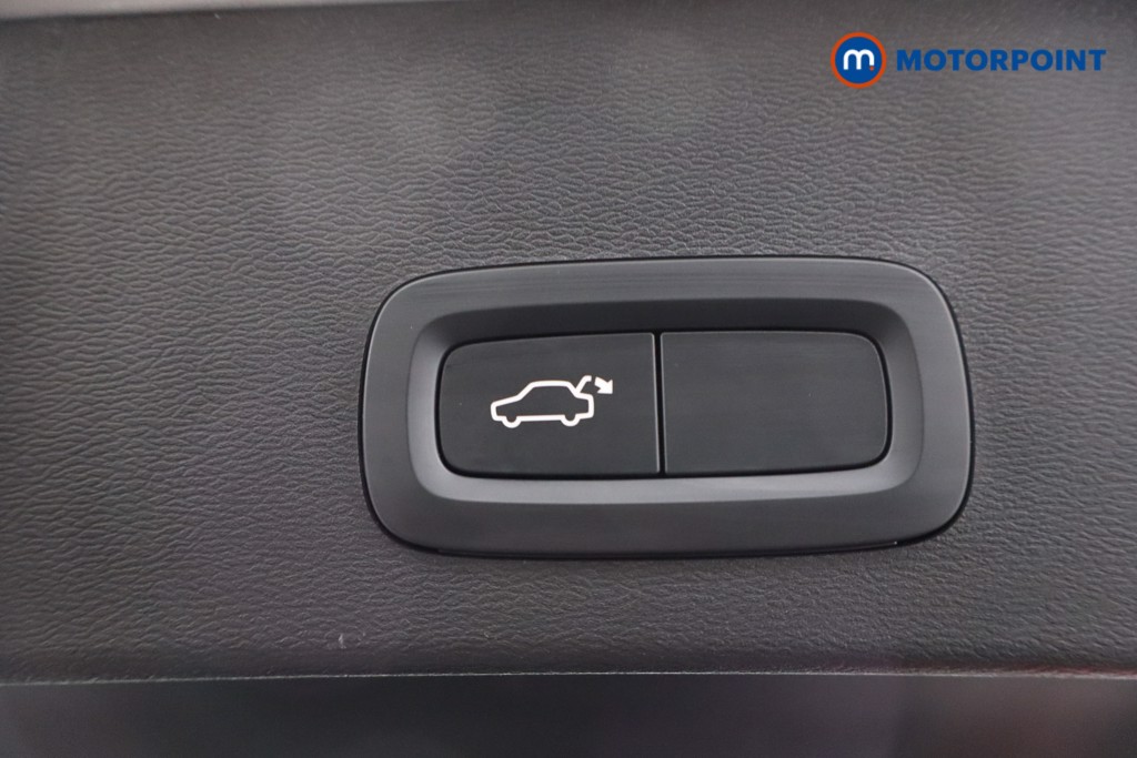 Used Volvo XC40 2023 for sale - 77194776: Photo 43