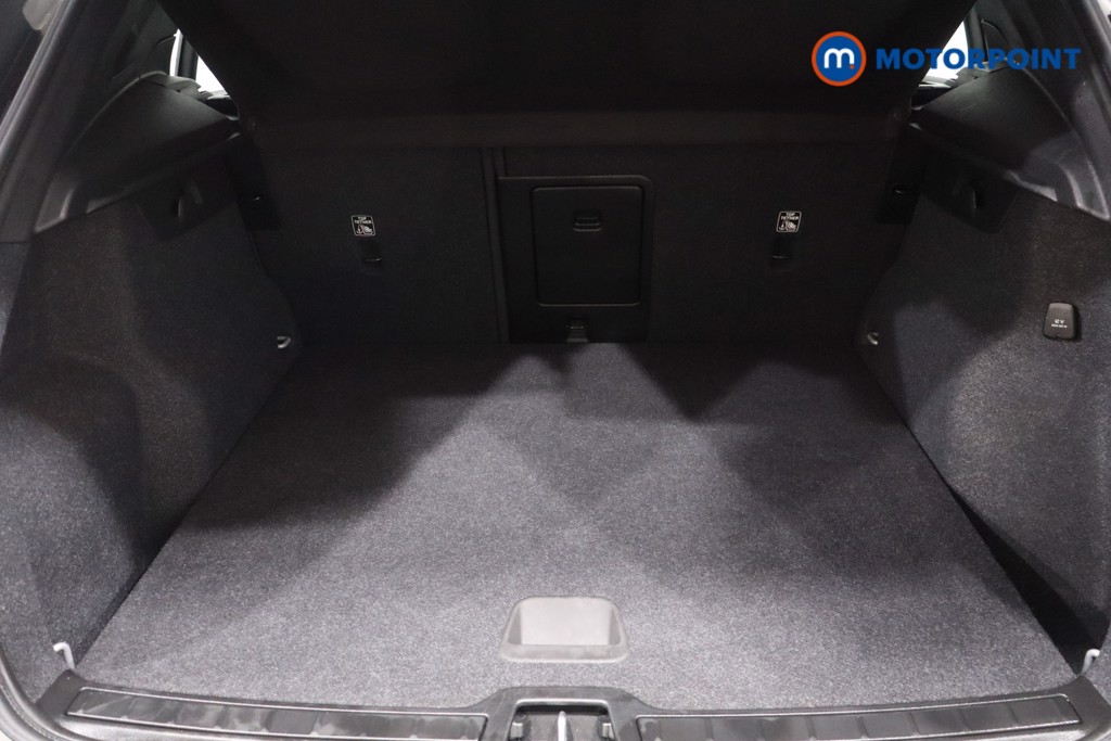 Used Volvo XC40 2023 for sale - 77194776: Photo 44