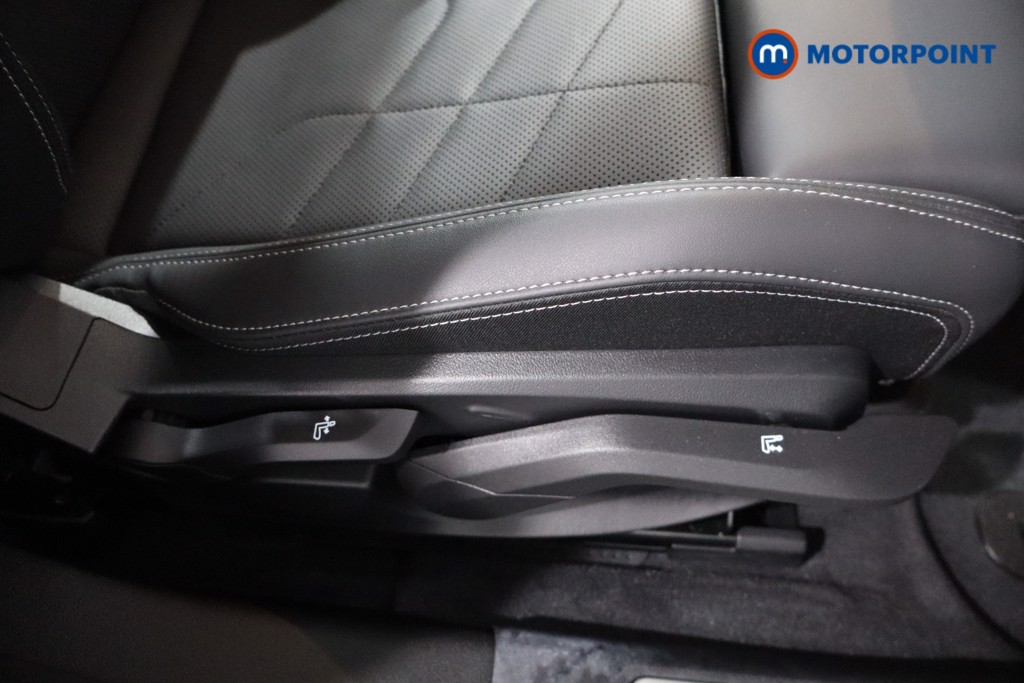 Used BMW 2 Series 2025 for sale - 76985102: Photo 31