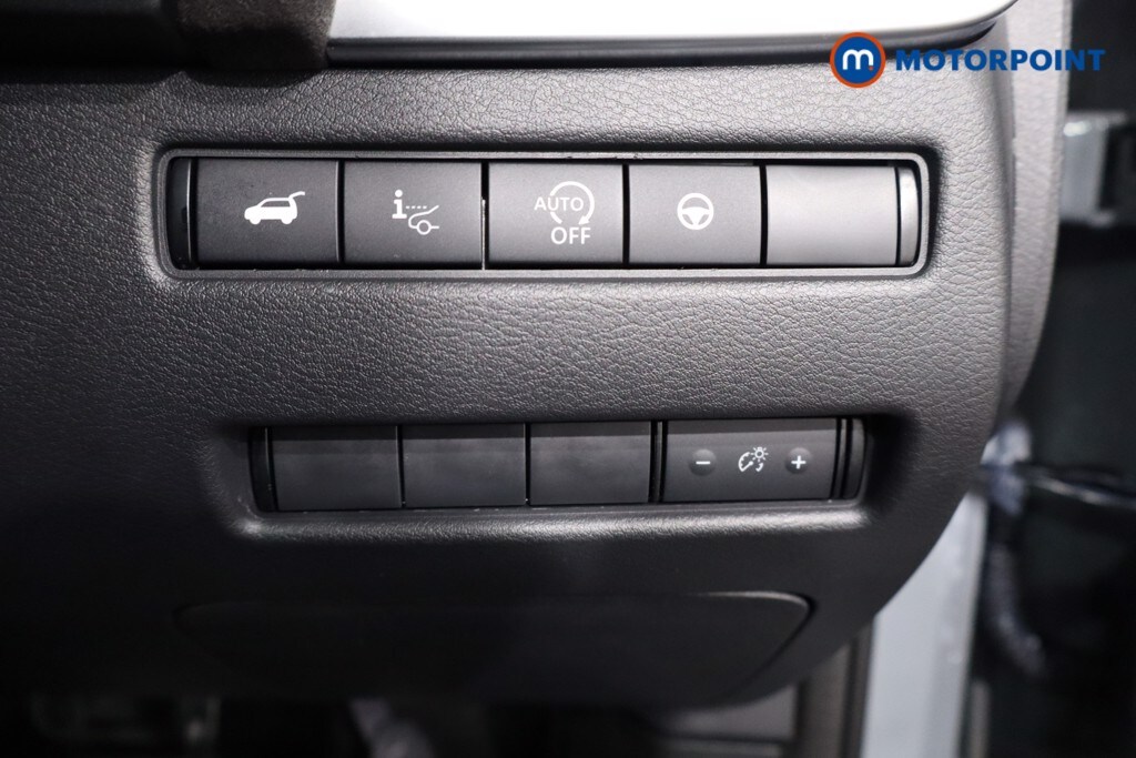 Used Nissan Qashqai for sale - 76554579: Photo 32