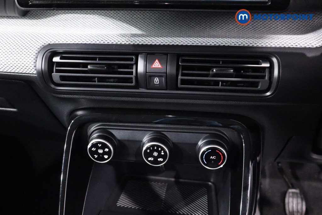 Used Citroen C3 2025 for sale - 76859536: Photo 21