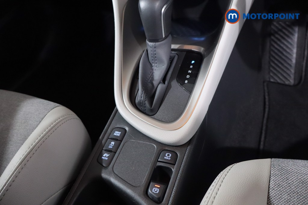 Used Toyota Yaris 2023 for sale - 77516717: Photo 29