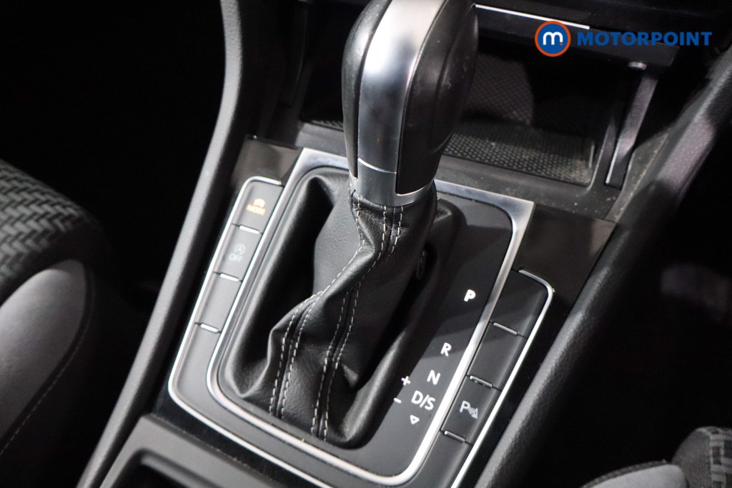 Used Volkswagen Golf 2018 for sale - 76636871: Photo 22