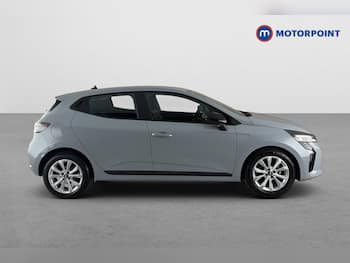 Used Renault Clio 2024 for sale - 79719011: Photo
