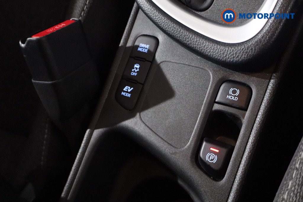 Used Toyota Yaris Cross 2023 for sale - 77194743: Photo 29