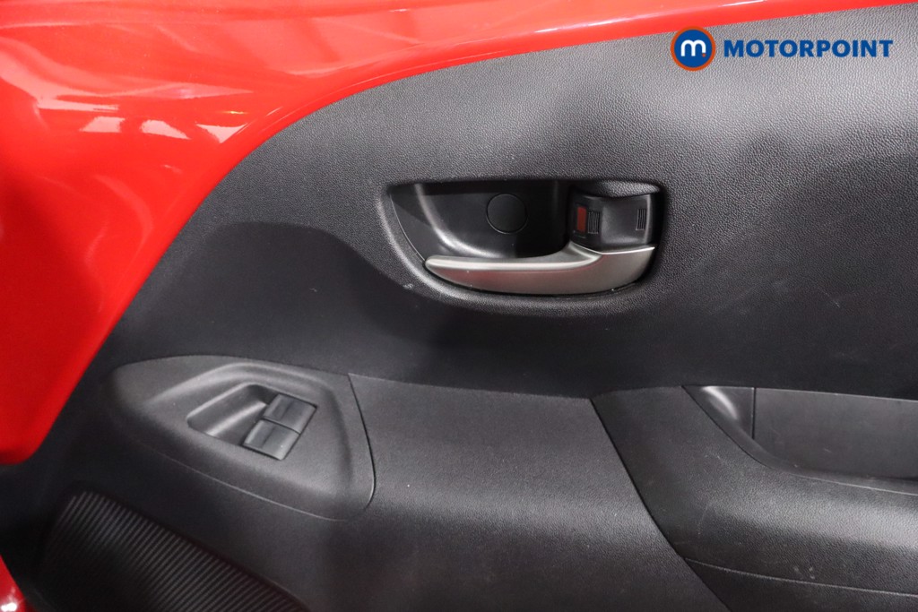 Used Toyota AYGO 2021 for sale - 76330229: Photo 28