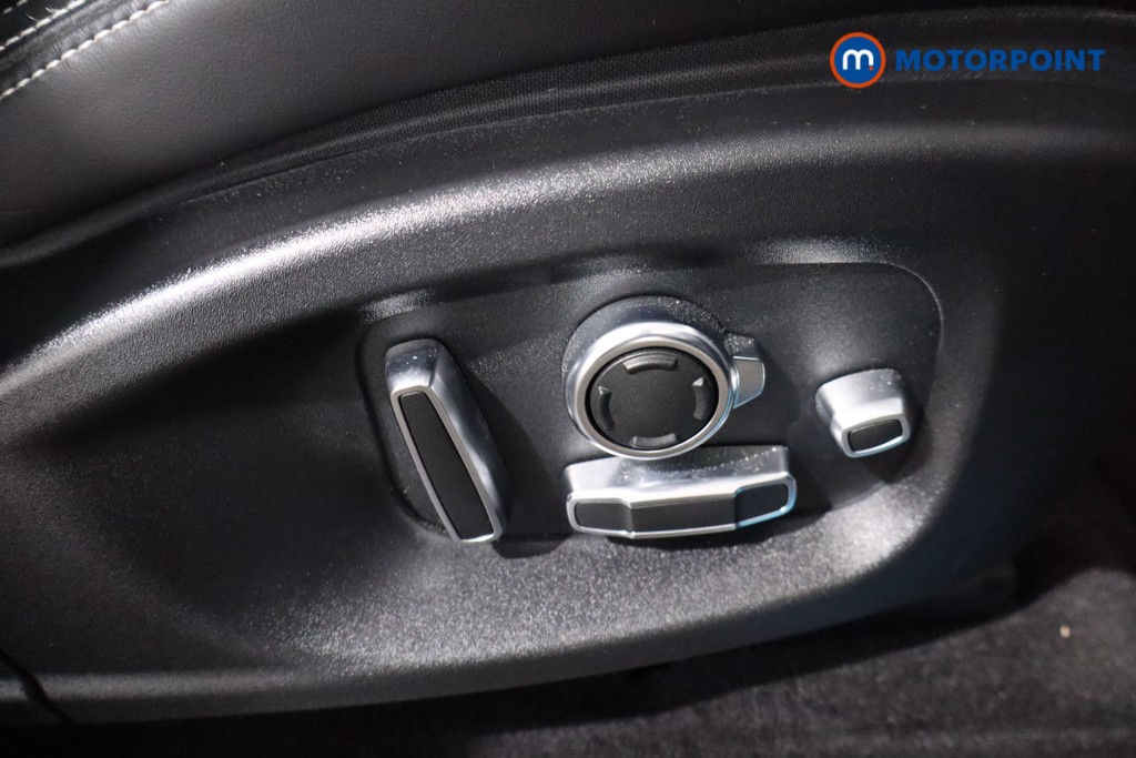 Used Jaguar E-Pace 2023 for sale - 76797409: Photo 32