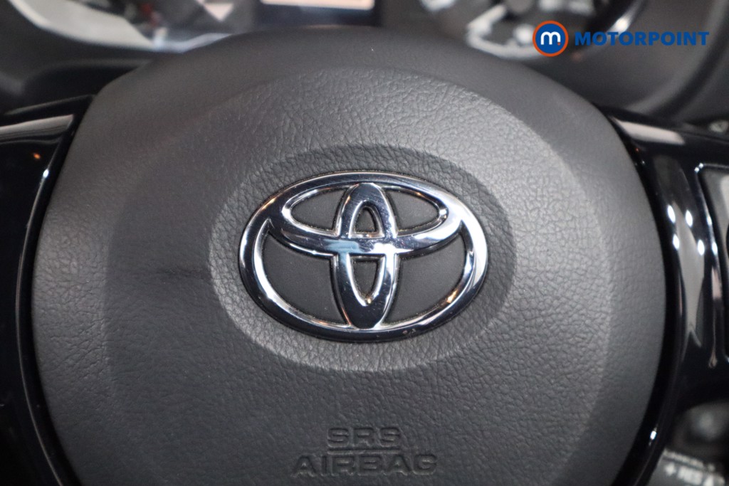 Used Toyota Yaris 2018 for sale - 76453049: Photo 23