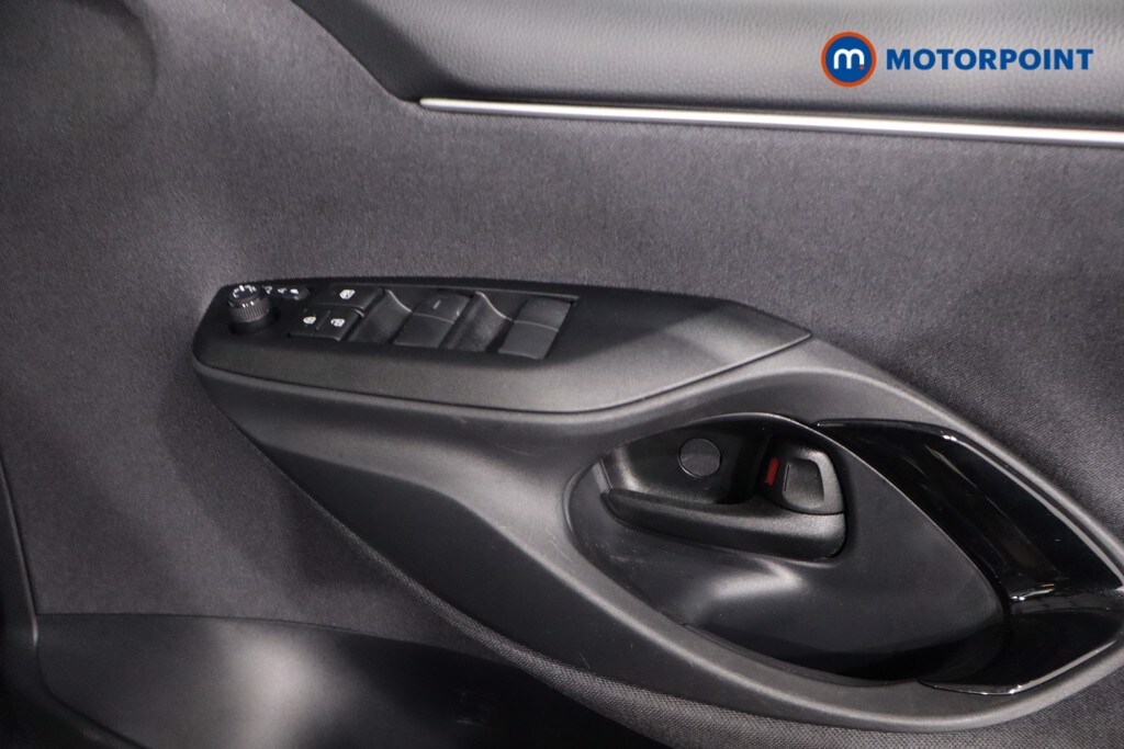 Used Toyota Yaris 2024 for sale - 77462723: Photo 32