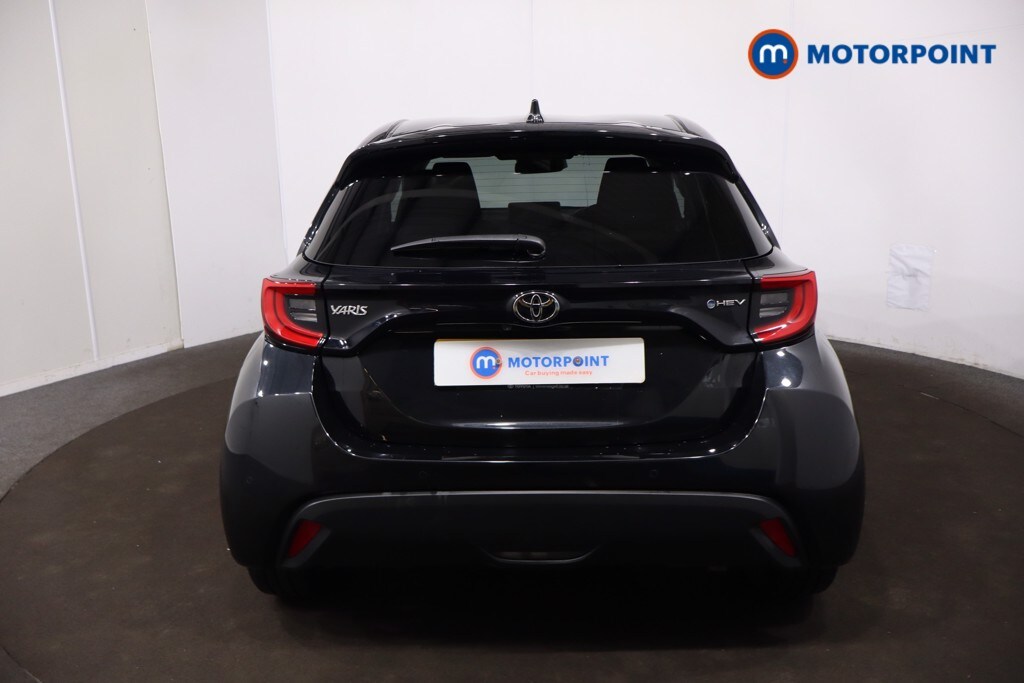 Used Toyota Yaris 2024 for sale - 77462723: Photo 41