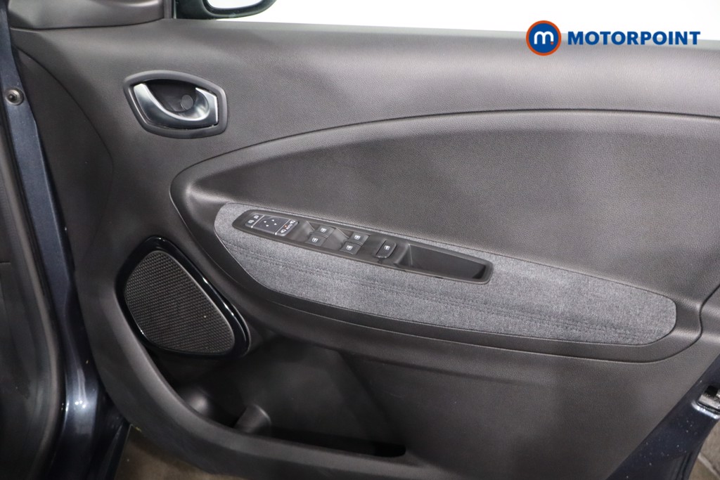 Used Renault Zoe for sale - 77245768: Photo 32