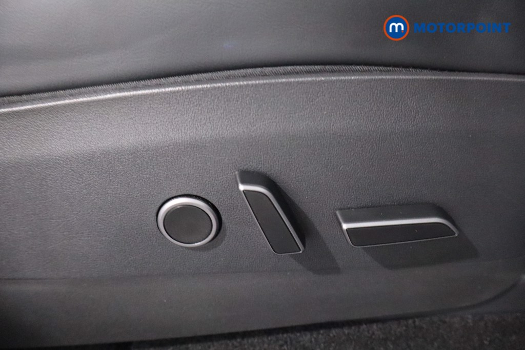 Used Tesla Model Y 2023 for sale - 77904012: Photo 28