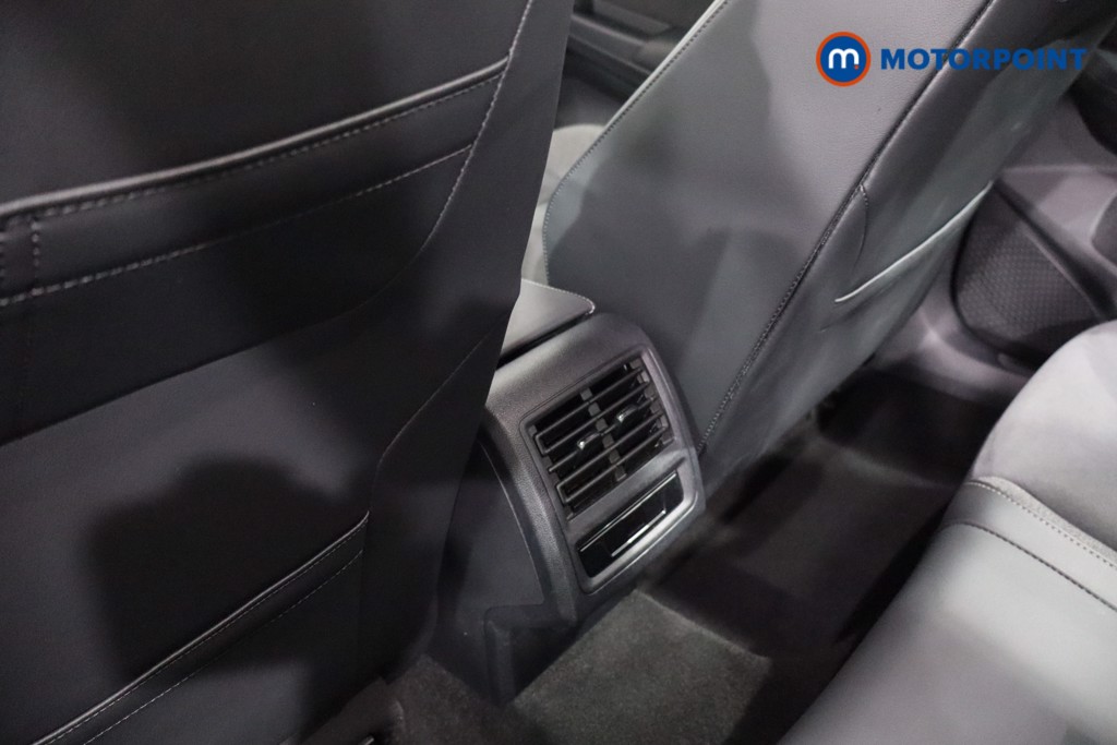 Used Volkswagen Golf 2025 for sale - 77194763: Photo 32