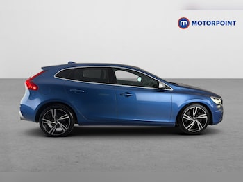 Used Volvo V40 2019 for sale - 79421583: Photo