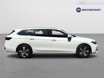 Used Volkswagen Passat 2025 for sale - 78722247: Photo