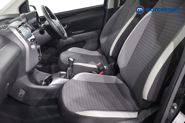 Used Toyota AYGO 2019 for sale - 76234988: Photo 12