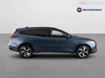 Used Ford Focus 2023 for sale - 79660121: Photo