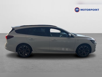 Used Ford Focus 2023 for sale - 78883129: Photo