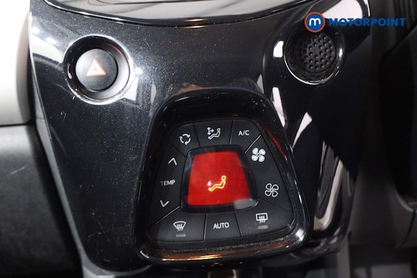 Used Toyota AYGO 2018 for sale - 76076880: Photo 28