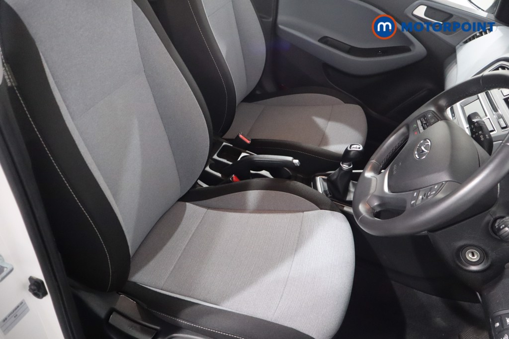 Used Hyundai i20 2016 for sale - 77582239: Photo 32