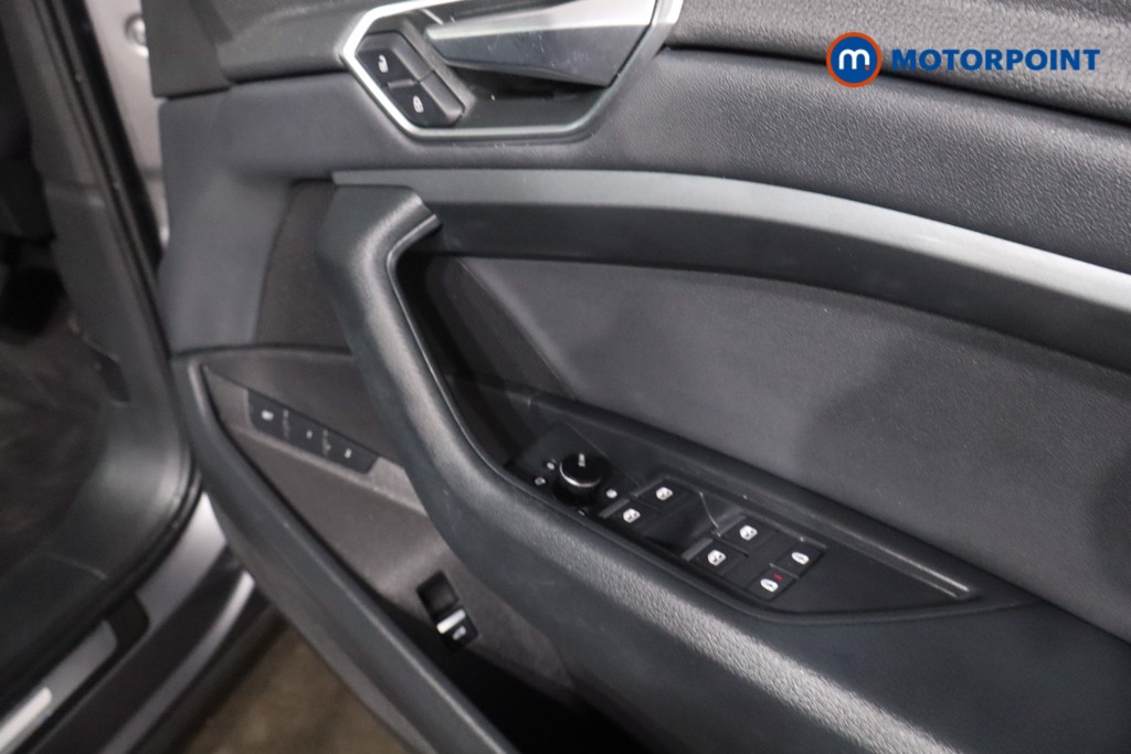 Used Audi e-tron 2021 for sale - 77653965: Photo 35