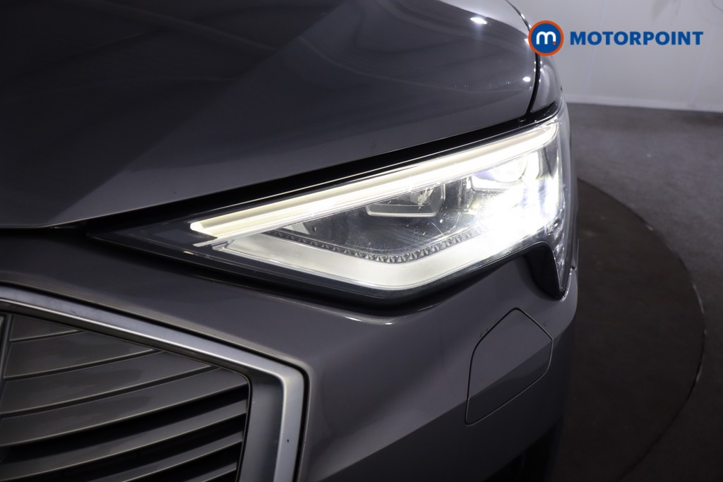 Used Audi e-tron 2021 for sale - 77653965: Photo 43