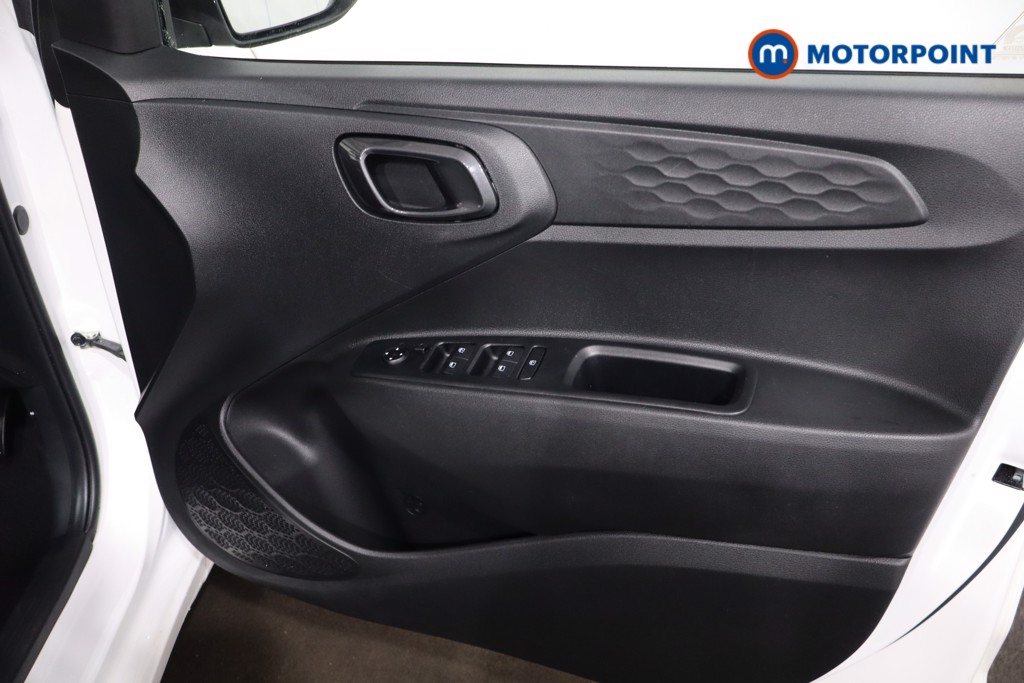 Used Hyundai i10 2022 for sale - 77639792: Photo 30