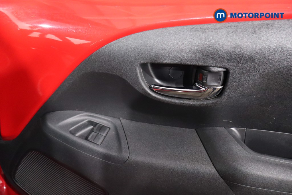 Used Toyota AYGO 2016 for sale - 76402821: Photo 30