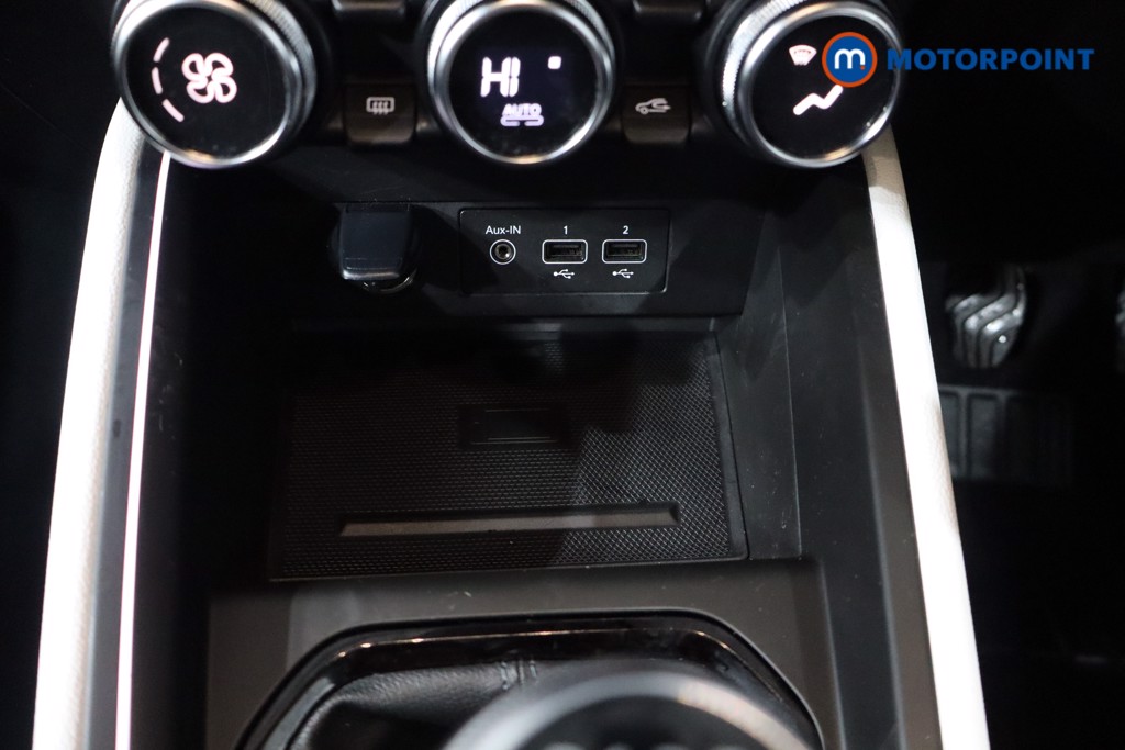 Used Renault Clio 2023 for sale - 77048175: Photo 24