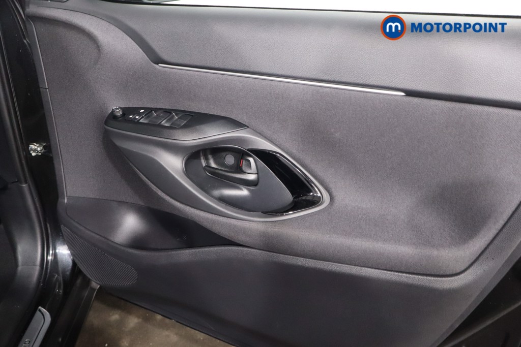 Used Toyota Yaris Cross 2025 for sale - 77211215: Photo 34