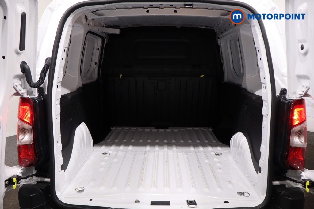 Used Peugeot Partner 2024 for sale - 76933837: Photo 43