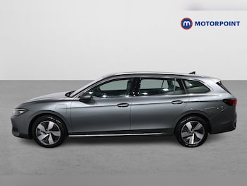 Used Volkswagen Passat 2025 for sale - 75995472: Photo 4