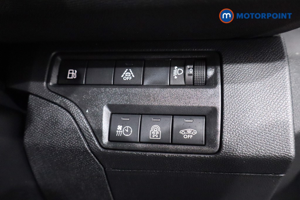 Used Peugeot 3008 2021 for sale - 77026118: Photo 24