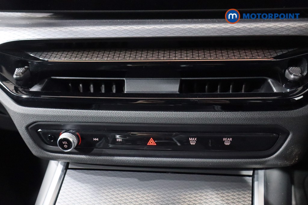 Used BMW 3 Series 2025 for sale - 76933682: Photo 25