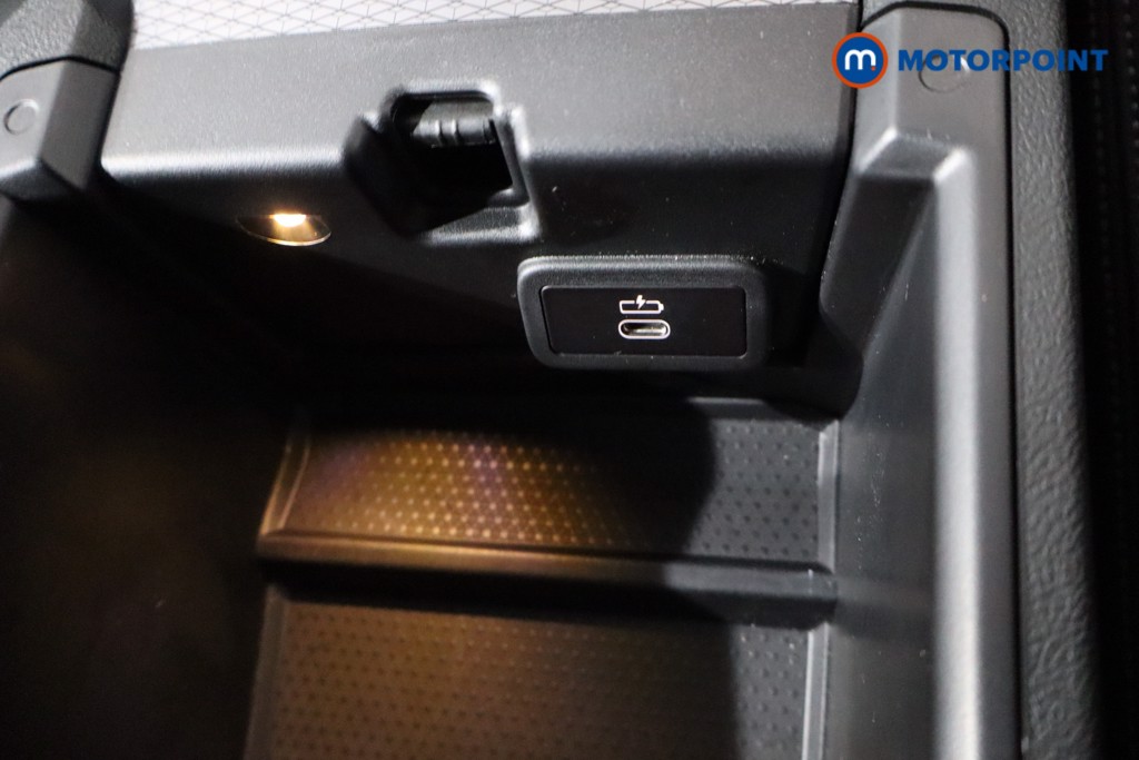 Used BMW 3 Series 2025 for sale - 76933682: Photo 29