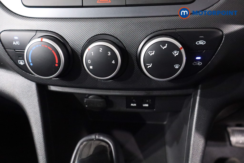 Used Hyundai i10 2019 for sale - 77570821: Photo 24