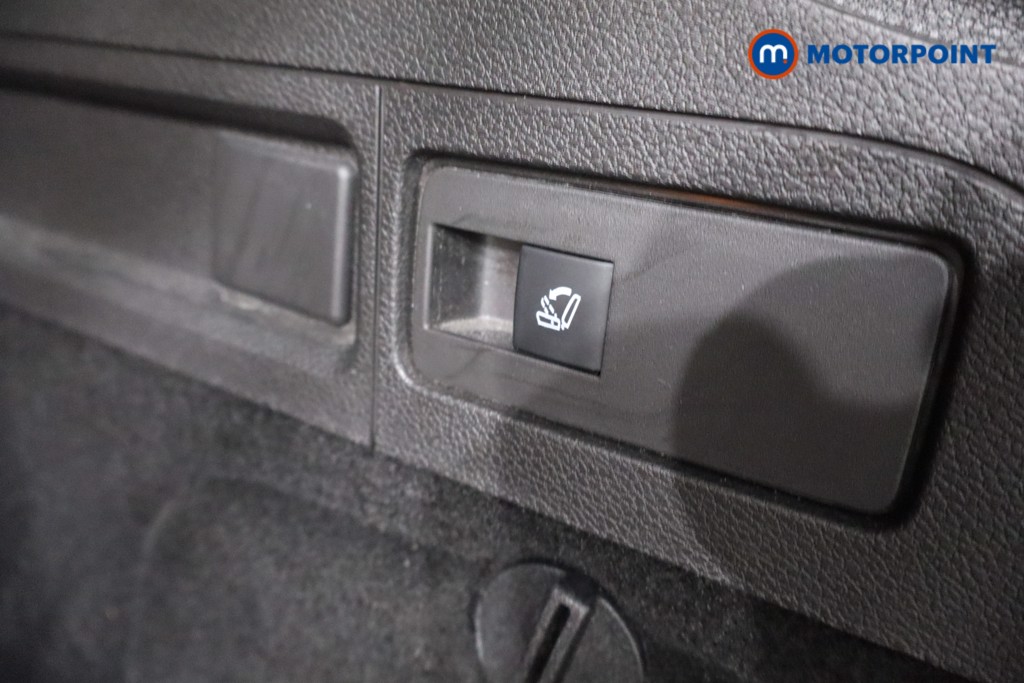 Used Vauxhall Astra 2019 for sale - 76502691: Photo 44