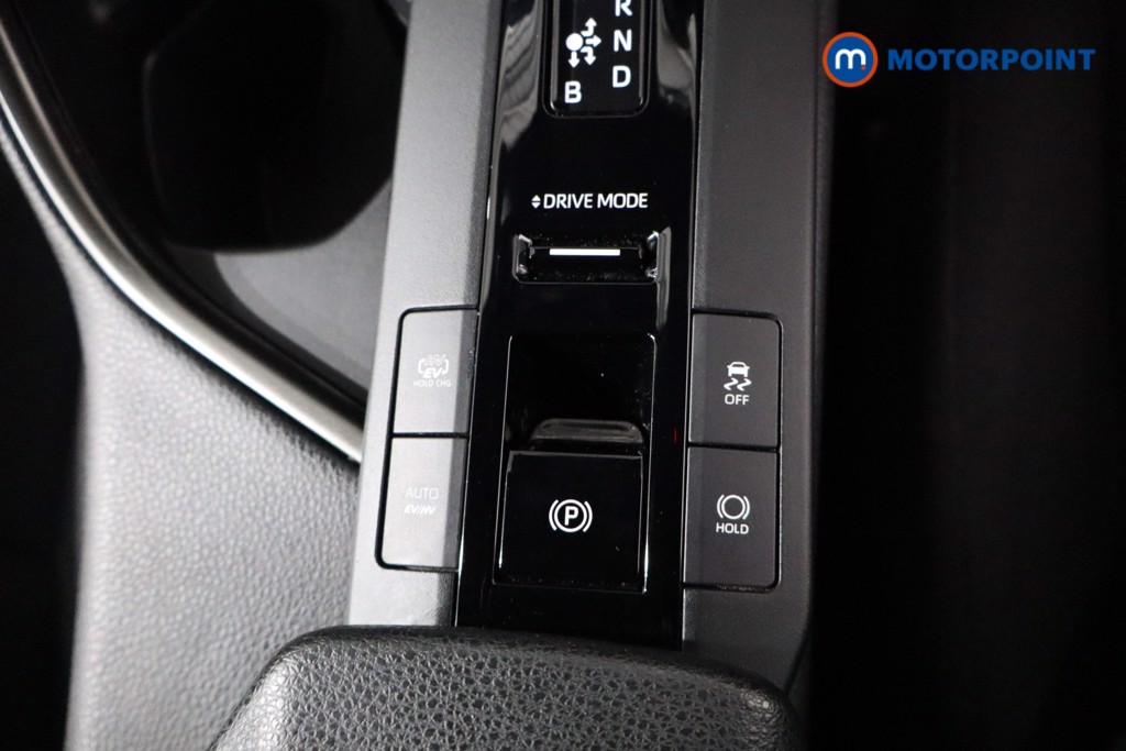 Used Toyota C-HR 2024 for sale - 77048204: Photo 23