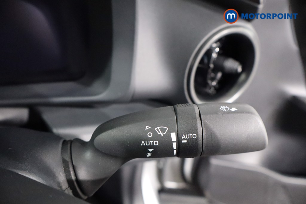 Used Toyota C-HR 2024 for sale - 77048204: Photo 27