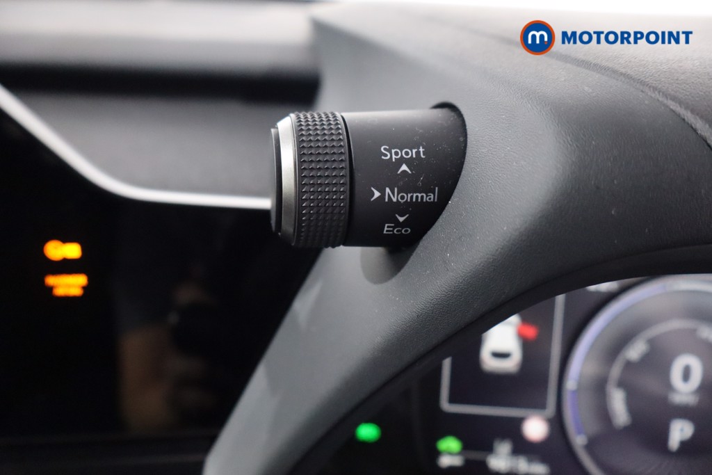 Used Lexus UX 2023 for sale - 76064751: Photo 27