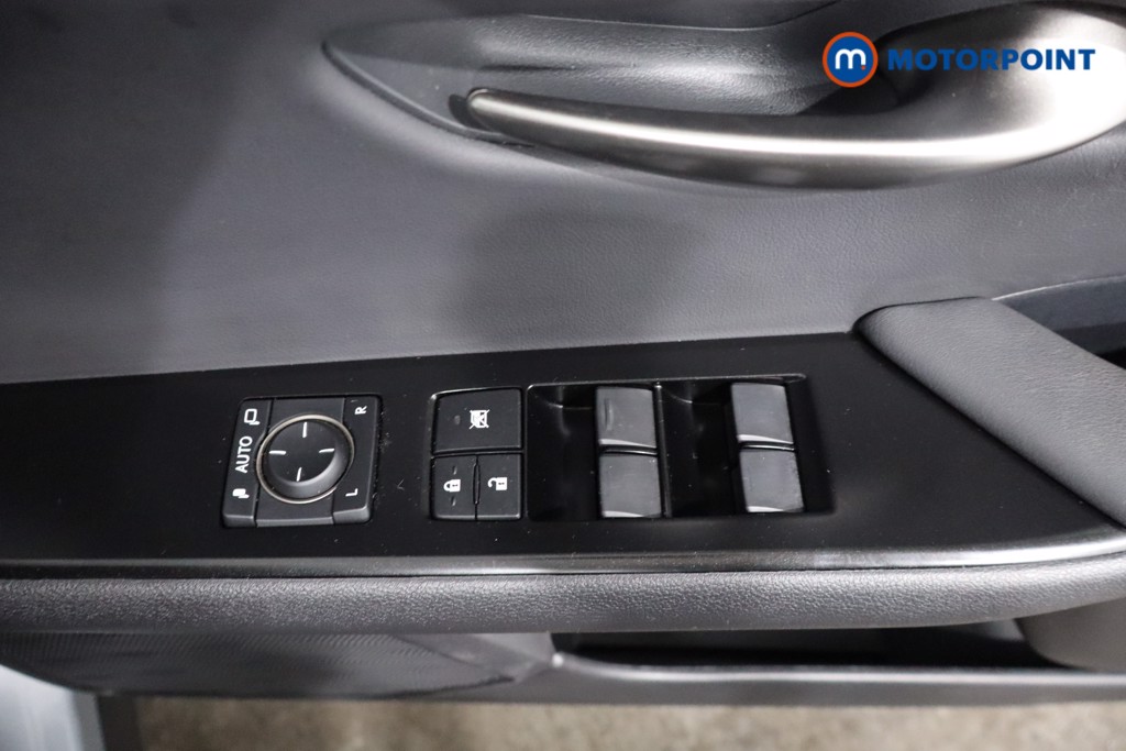 Used Lexus UX 2023 for sale - 76064751: Photo 32