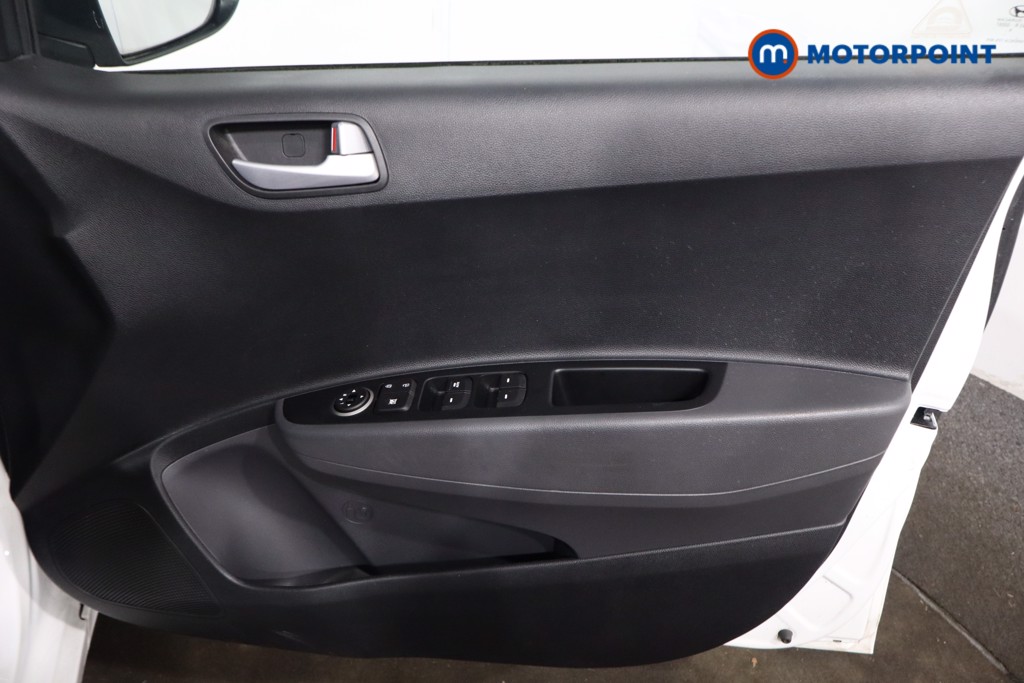 Used Hyundai i10 2017 for sale - 77834514: Photo 30