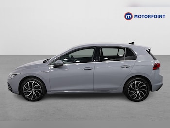 Used Volkswagen Golf 2023 for sale - 77984460: Photo