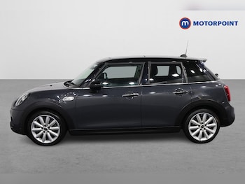 Used MINI Hatch 2019 for sale - 77381801: Photo